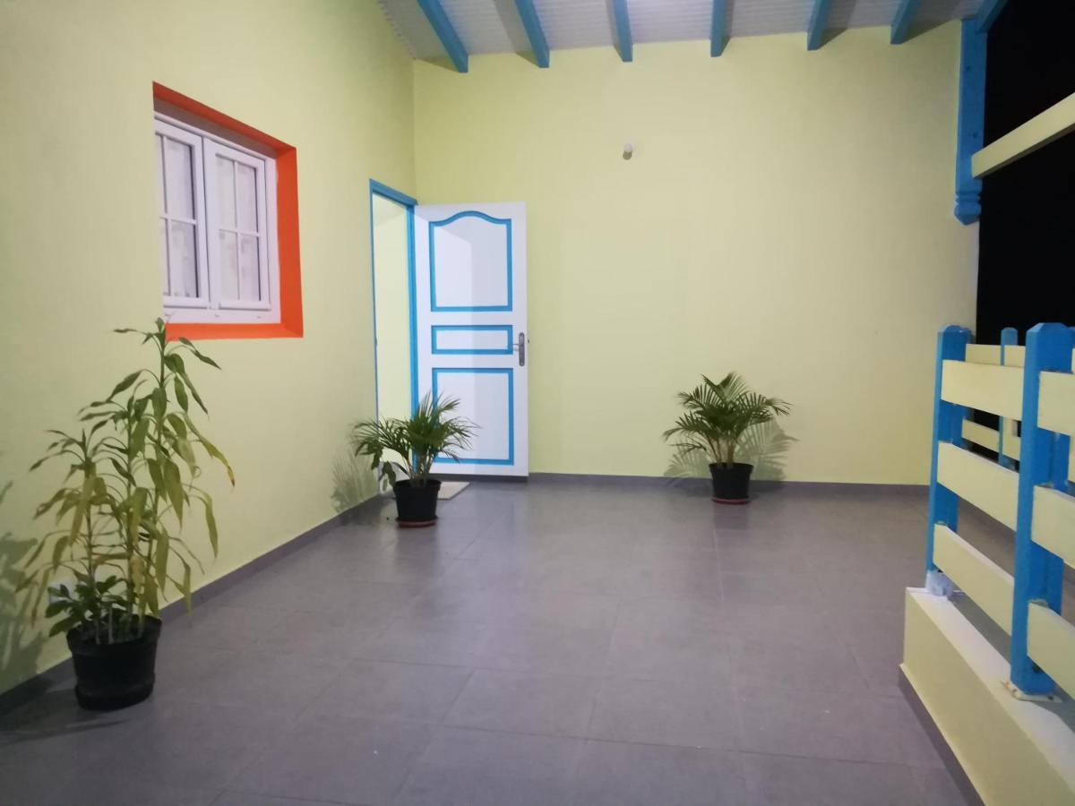 Calme Villa Sainte-Rose Exterior photo